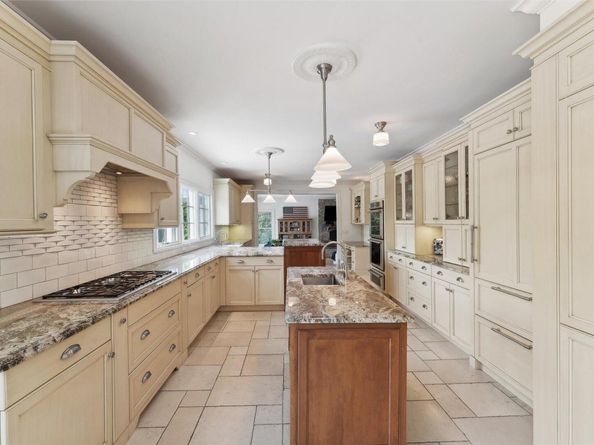 21 Rogers Lane, Remsenburg NY 11960