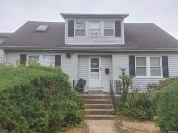 957 N Broadway