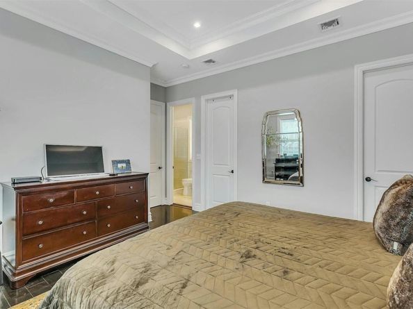 2 Seaman Road, Glen Cove NY 11542