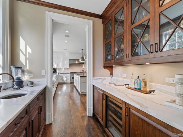 100 Morris Lane, Scarsdale NY 10583