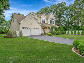 4 Dixon Street, Yaphank NY 11980
