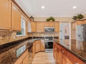 4 Dixon Street, Yaphank NY 11980