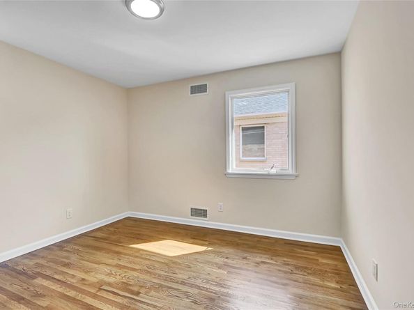 150-27 3rd Avenue, Whitestone NY 11357