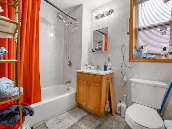58-04 Main Street 1A, Flushing NY 11355