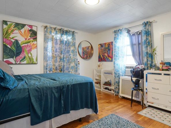 222-26 93rd Avenue, Queens Village NY 11428