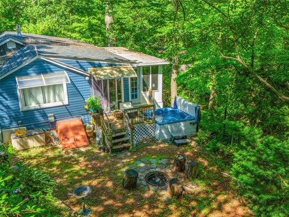8 Towle Place, Glen Cove NY 11542