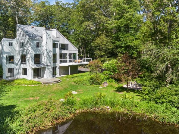 12 Hemlock Hill Road, Pound Ridge NY 10576