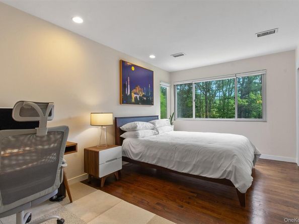 12 Hemlock Hill Road, Pound Ridge NY 10576