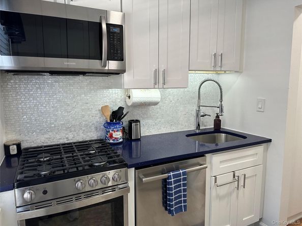 180 Pinewood Road 7, Hartsdale NY 10530