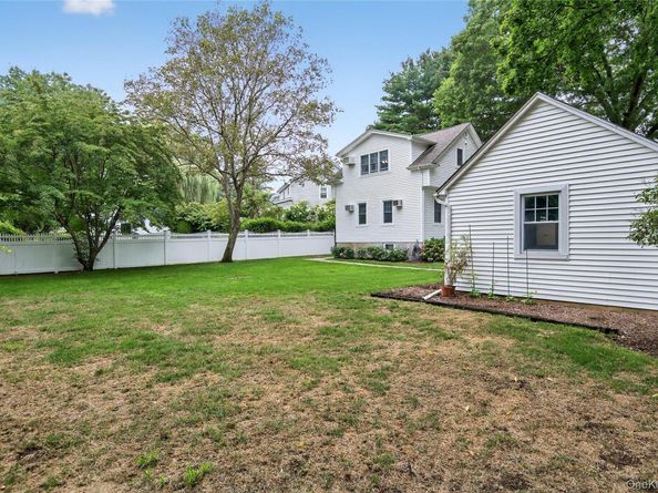 34 Glen Cove Drive, Glen Head NY 11545
