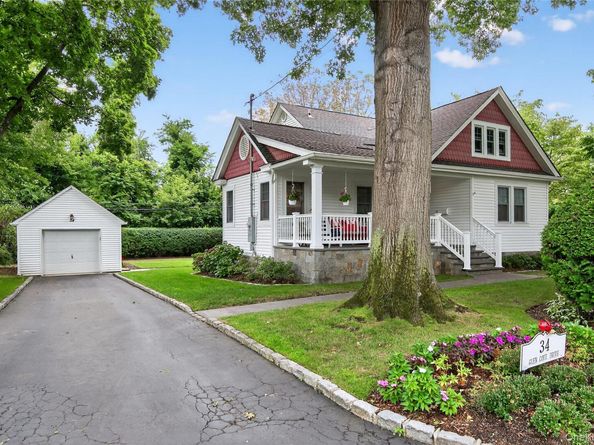 34 Glen Cove Drive, Glen Head NY 11545