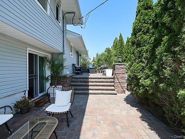 12 Barnum Avenue, Plainview NY 11803