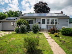 218 Grand Boulevard, Brentwood NY 11717