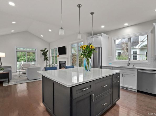 54 Dennis Lane, Pleasantville NY 10570