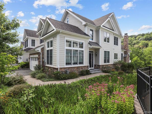 54 Dennis Lane, Pleasantville NY 10570