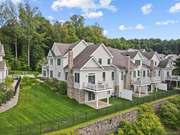 54 Dennis Lane, Pleasantville NY 10570