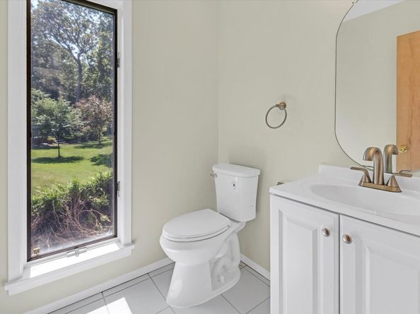 2 Heiko Court, Northport NY 11768