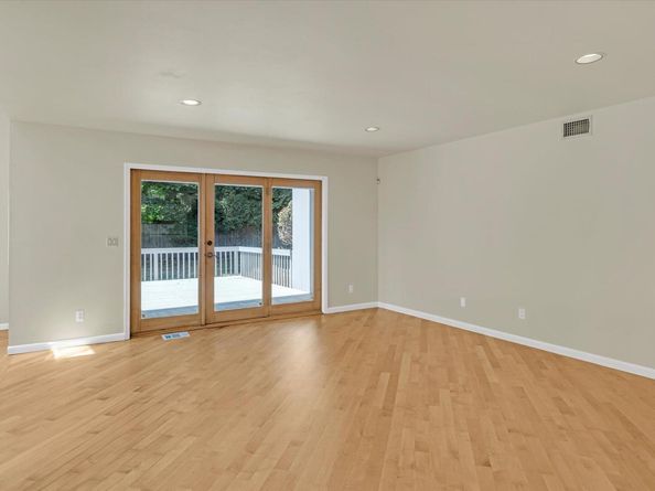 2 Heiko Court, Northport NY 11768
