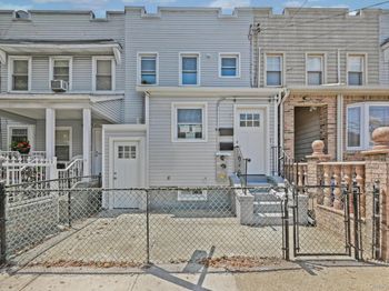 95-22 75 Street
