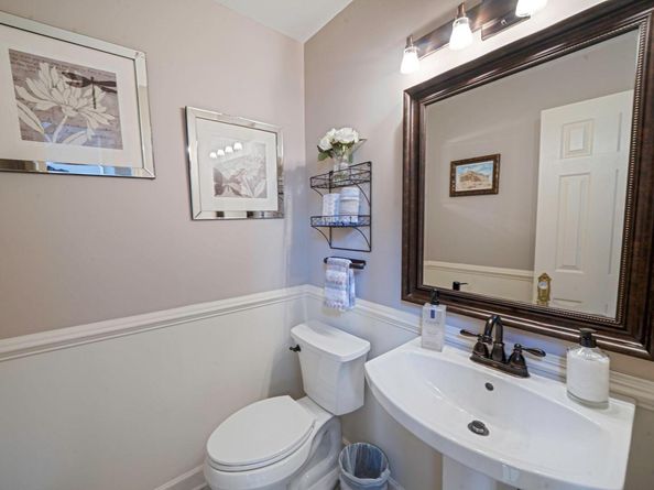 16 Laura Court, Mount Sinai NY 11766