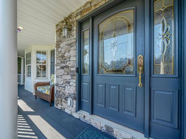 16 Laura Court, Mount Sinai NY 11766