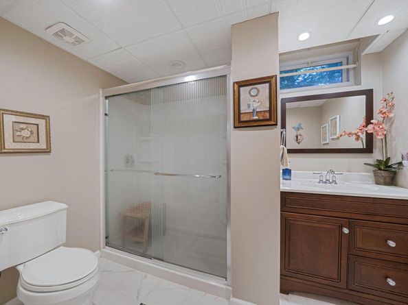 16 Laura Court, Mount Sinai NY 11766