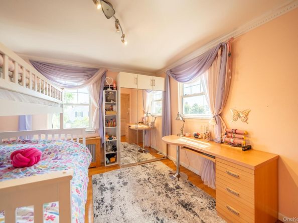 75-22 186th Street, Fresh Meadows NY 11366