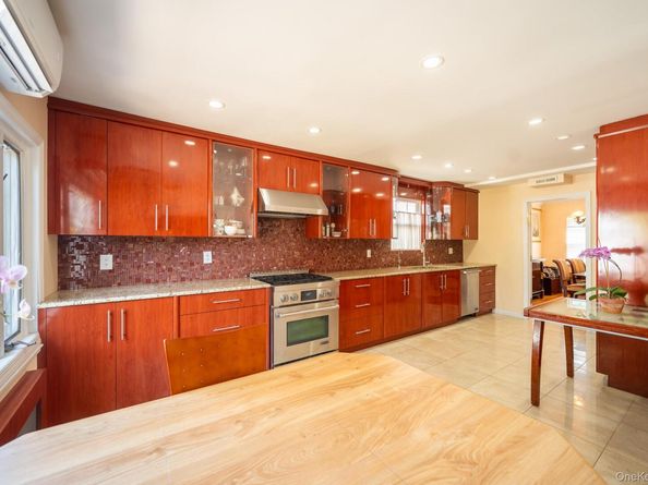 75-22 186th Street, Fresh Meadows NY 11366