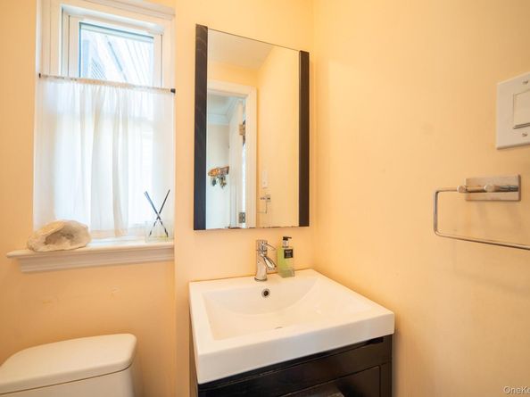 75-22 186th Street, Fresh Meadows NY 11366