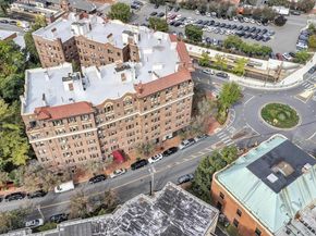 8 Barstow Road 7H, Great Neck NY 11021