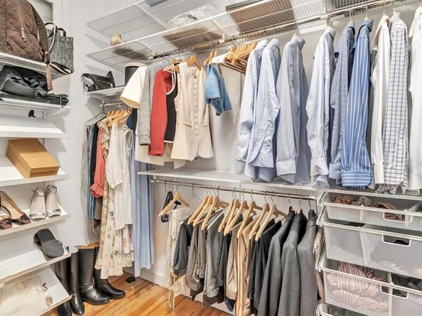 8 Barstow Road 7H, Great Neck NY 11021