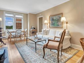 8 Barstow Road 7H, Great Neck NY 11021