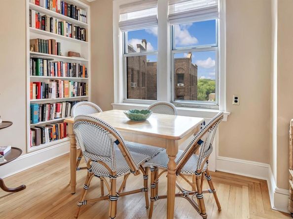 8 Barstow Road 7H, Great Neck NY 11021