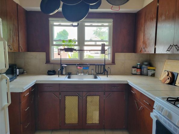 29-05 160 Street, Flushing NY 11358