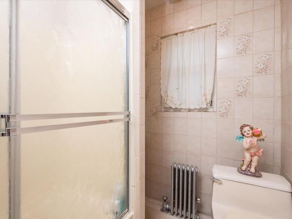 29-05 160 Street, Flushing NY 11358