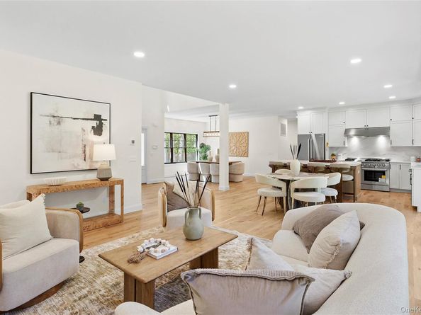 33 Delavan Street, East Hampton NY 11937
