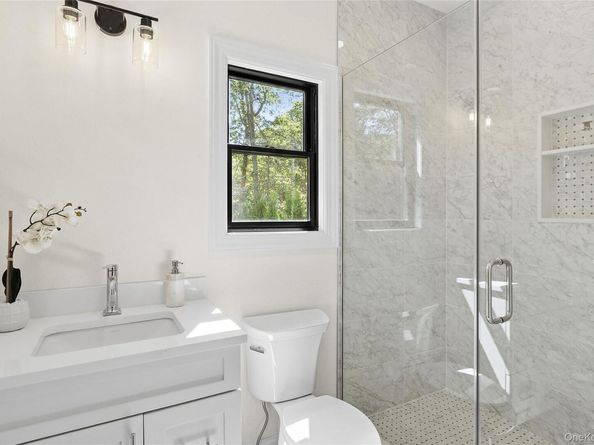 33 Delavan Street, East Hampton NY 11937