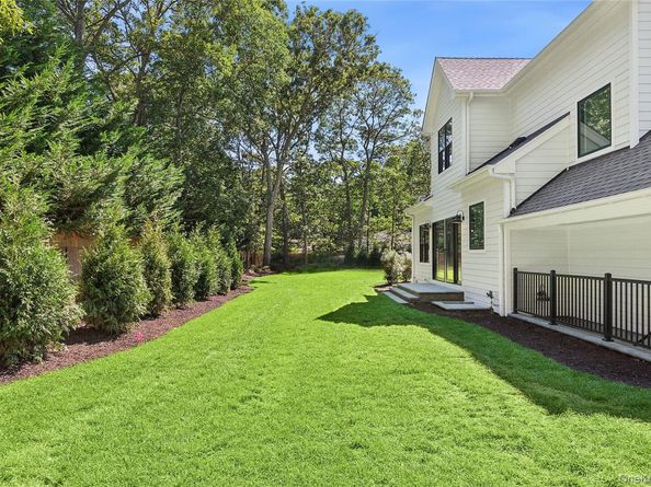 33 Delavan Street, East Hampton NY 11937