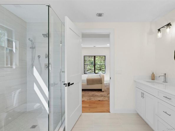33 Delavan Street, East Hampton NY 11937