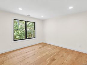 33 Delavan Street, East Hampton NY 11937