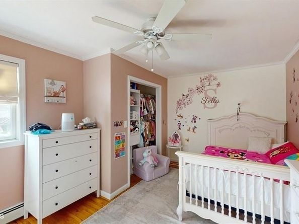 525 Miller Avenue, Freeport NY 11520