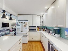 525 Miller Avenue, Freeport NY 11520