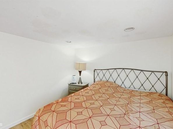 525 Miller Avenue, Freeport NY 11520