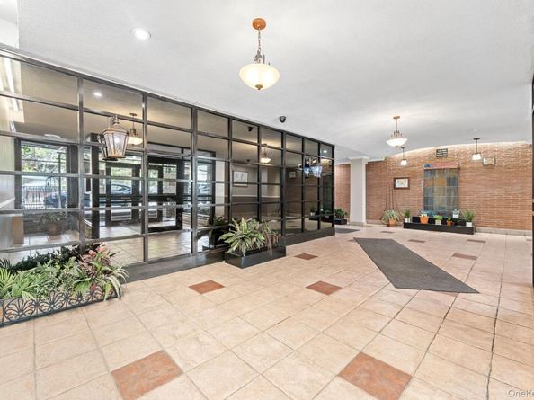 68-20 Selfridge Street 6H, Forest Hills NY 11375
