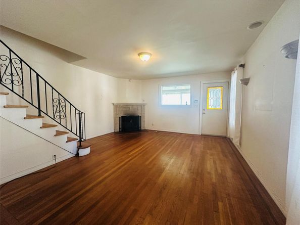 384 Hawthorne Avenue, Yonkers NY 10705