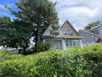 384 Hawthorne Avenue