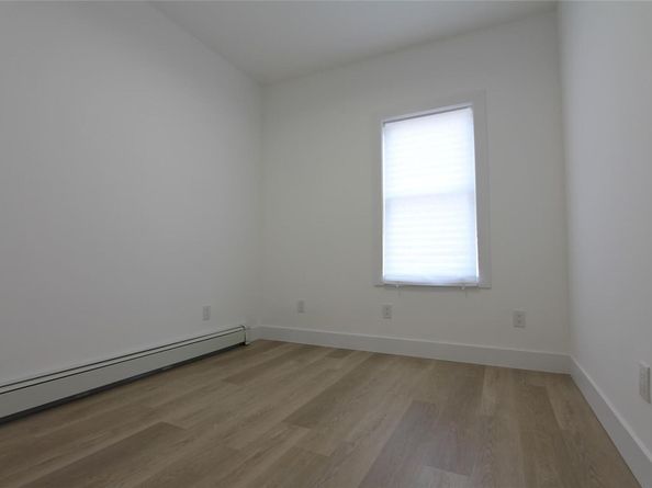 79-31 69th Avenue, Middle Village NY 11379