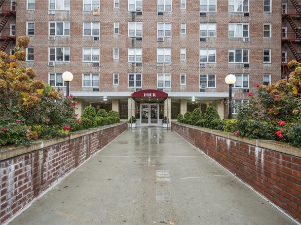 4 Sadore Lane 3E, Yonkers NY 10710