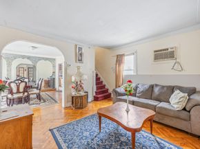 10446 199th Street, Saint Albans NY 11412