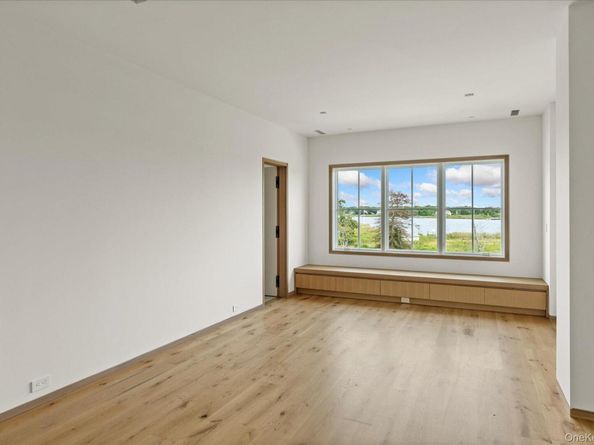 551 Main Street, Quiogue NY 11978